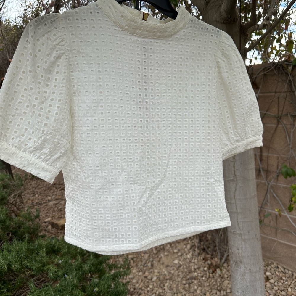 Elegant White Textured Women's Top